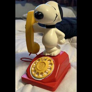 Vintage 1966 Peanuts Gang Snoopy Hasbro Preschool Toy Phone 10" bell working